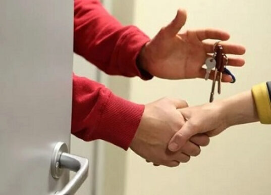 Квартирант без ведома хозяев продал съемную квартиру за 1 млн 370 тыс рублей