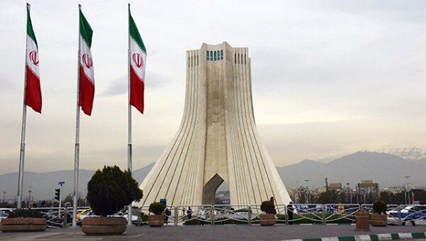 МИД Ирана: Страна не будет производить ядерное оружие