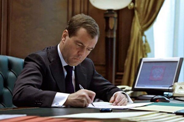 На строительство каких объектов Медведев выделил Севастополю ещё 500 млн