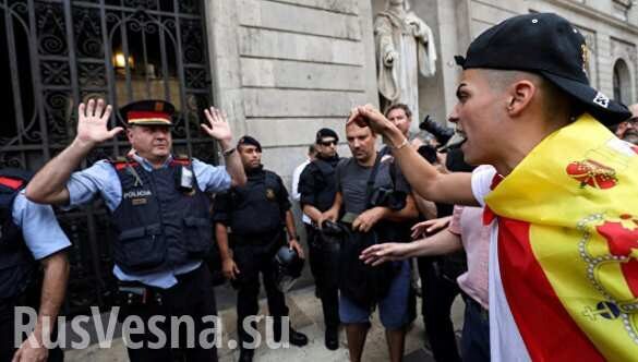 Началось? Полиции Каталонии приказано охранять парламент в ожидании выступления Пучдемона