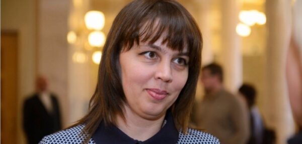 Нардеп Веселова исключена из «Самопомощи» за голосование о продлении особого статуса