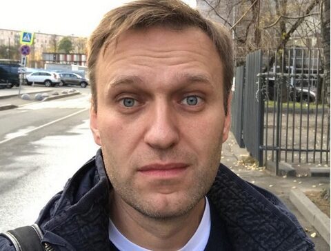 Навальный заявил о нелегитимности выборов без его участия