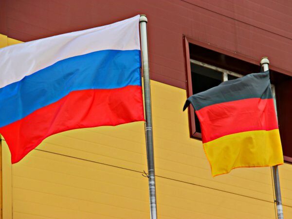 Немецкий бизнес настроен на работу в России, заявил посол ФРГ