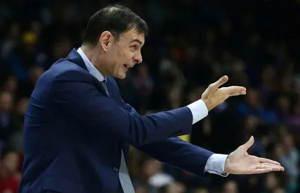 «Олимпиакос» нанес «Химкам» первое поражение в Евролиге, невзирая на 23 очка Шведа