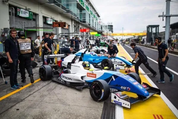 Питомца Бориса Ротенберга первым из россиян пригласили в академию Феррари