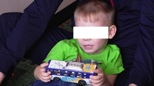 Победа: чиновники Шадринска не будут выселять 3-летнего ребенка из муниципальной квартиры
