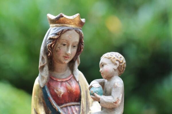 Покров Пресвятой Богородицы 2017: какого числа праздник, красивые поздравления для родных, стихи, СМС