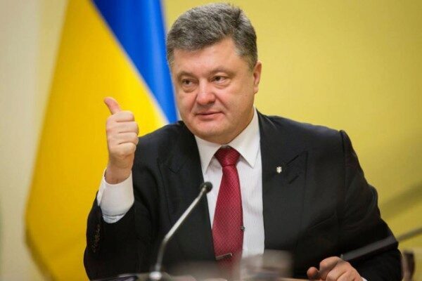 Порошенко подписал закон о продлении особого самоуправления на Донбассе