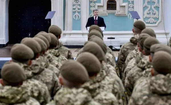 Порошенко: ВСУ получат тысячу единиц военной техники до конца этого 2017 г