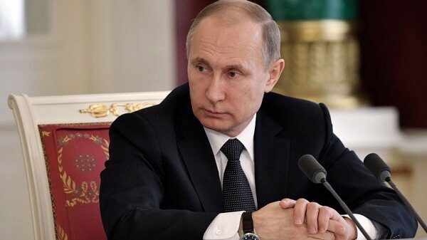 Путин поручил придумать способы избежания последствий высокого урожая в 2017 год