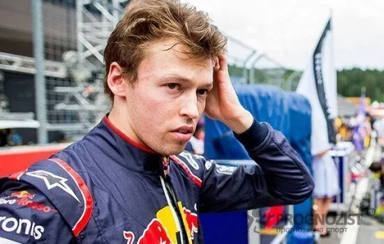 «Ред Булл» закончил сотрудничество с русским гонщиком Квятом