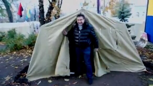 Саакашвили анонсировал «большое вече» у Рады