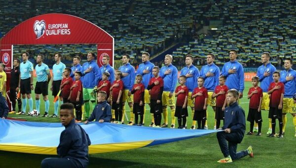 Сборная Украины проведет товарищеский матч со Словакией