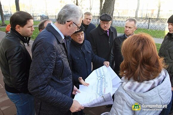 Сити-менеджер Екатеринбурга потребовал увеличить число рабочих на проспекте Ленина