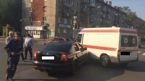 «Скорая помощь» столкнулась с иномаркой в Ростове