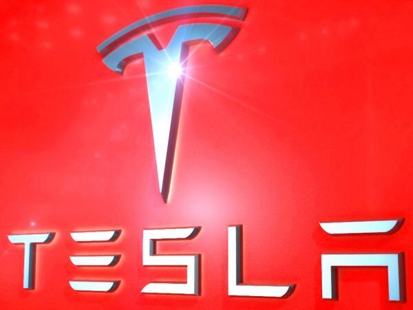 Tesla отложила презентацию электрогрузовика из-за Пуэрто-Рико