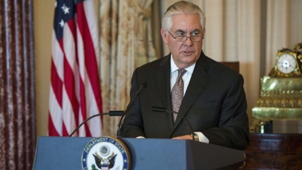 Тиллерсон: США продолжат усилия по урегулированию кризиса вокруг КНДР
