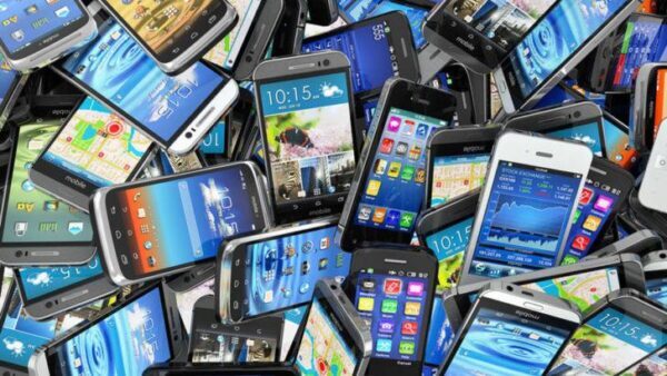 Ученые определили, почему в смартфонах взрываются батареи