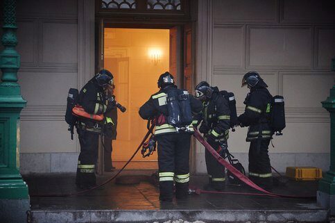 Умные браслеты для пожарных и спасателей начали тестировать в столице России