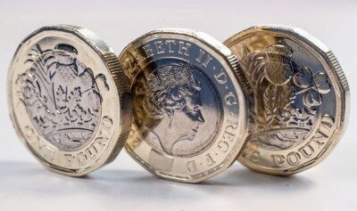 В Британии уходят старые монеты номиналом в один фунт стерлингов