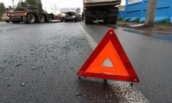 В Кемеровской области Toyota врезалась в бензовоз