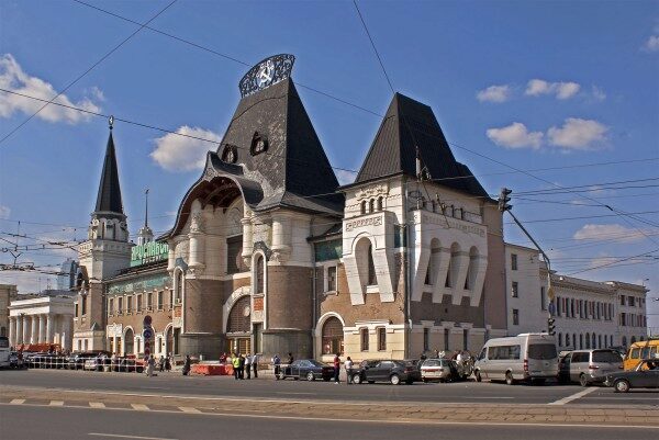 В Москве неизвестный угрожает взорвать Ярославский вокзал