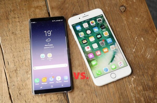 В России отмечается выравнивание цен между iPhone 8 Plus и Samsung Galaxy Note 8