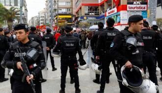 В Стамбуле неизвестный совершил нападение на школьников