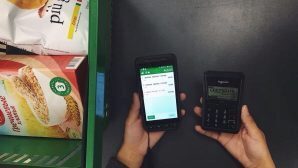 В супермаркетах «Перекресток» появились новые мобильные кассы