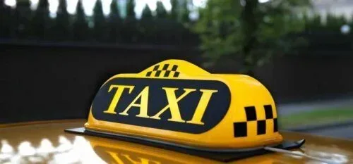 В Сургуте сотрудники городской администрации будут ездить на работу на такси