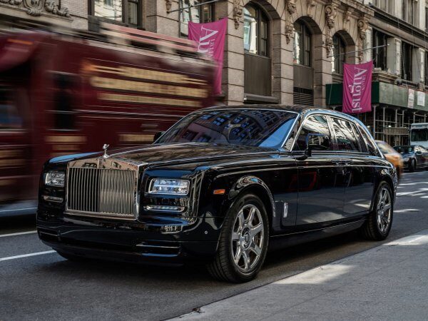 В Воронеже засняли премиальный Rolls-Royce Phantom за 20 млн рублей