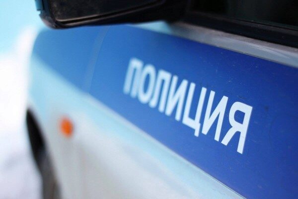 В Якутии автомобиль сбил группу подростков