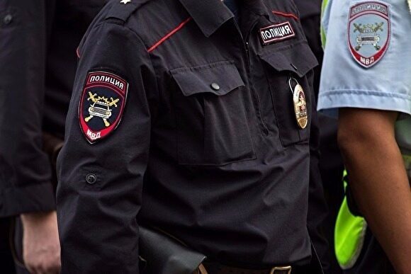 В Челябинске задержаны грабители, отобравшие телефон у полицейского