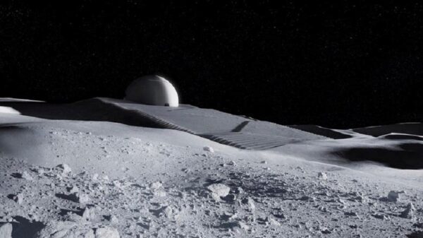 Видео с темными объектами на Луне подтвердило, что она является инопланетной базой