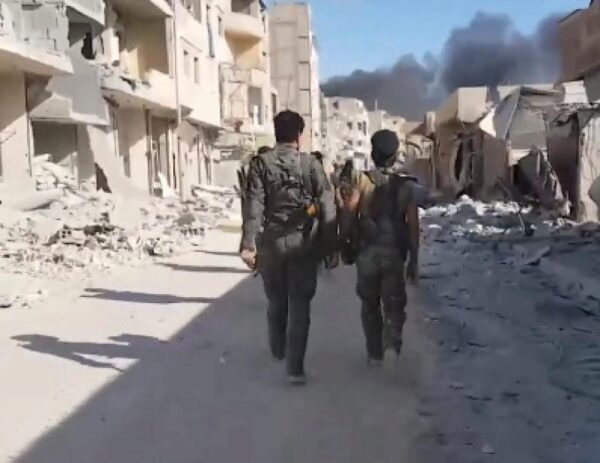 За сутки в Ракке сдались около 100 боевиков ИГ