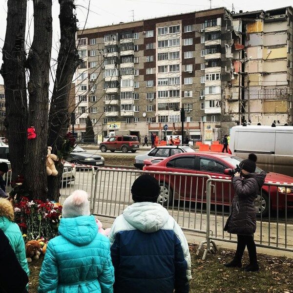 Алесей Навальный: «В Ижевске в жилом доме взорвался газ, а власти мешают нам проводить митинг»