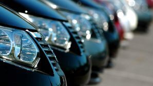 Автомобили класса B и SUV занимают одинаковую долю на рынке РФ
