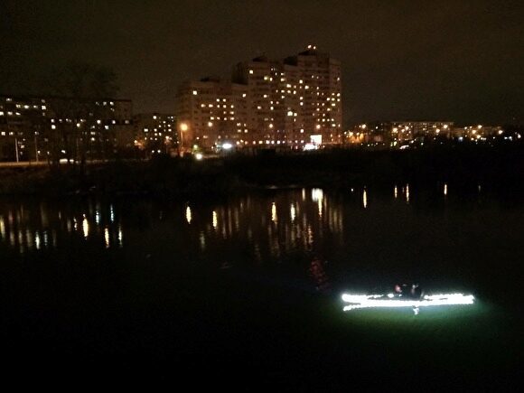 Челябинцы сняли светящийся объект на реке Миасс