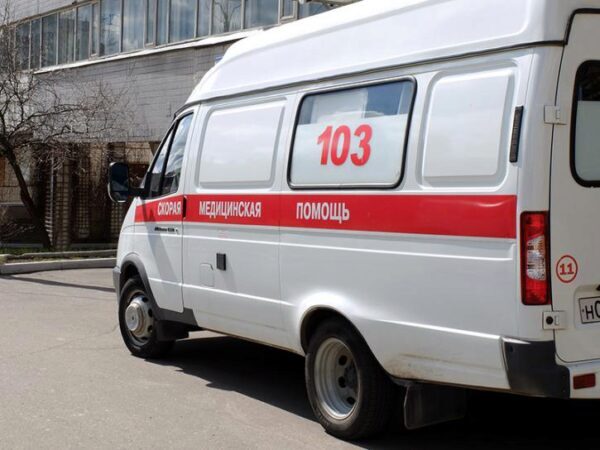 Четырехлетний ребенок впал в кому после падения с третьего этажа в ТЦ в Грозном