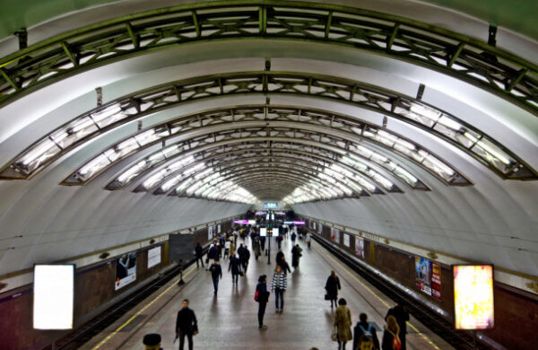 Доктор частной петербургской медклиники грозил подорвать станцию метро «Садовая»