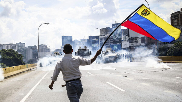 EC запретил поставки оружия в Венесуэлу