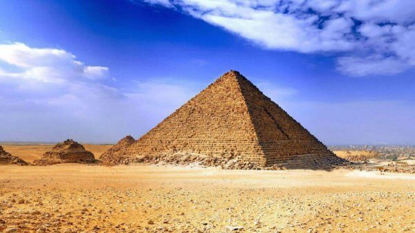 Египетский археолог раскритиковал «открытие» пустот в пирамиде Хеопса: Ранее подобную каходку обнаружили в "лапах" Сфинкса