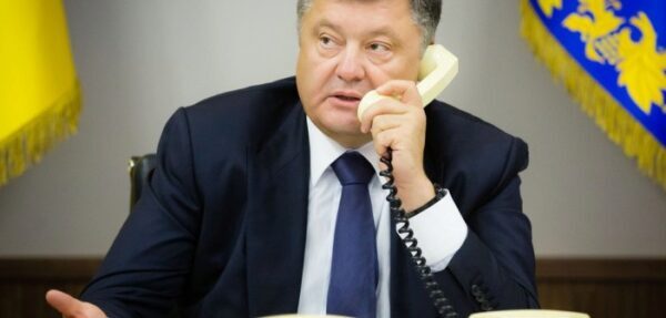 Геращенко: Президент постоянно вмешивается в работу Рады и Кабмина