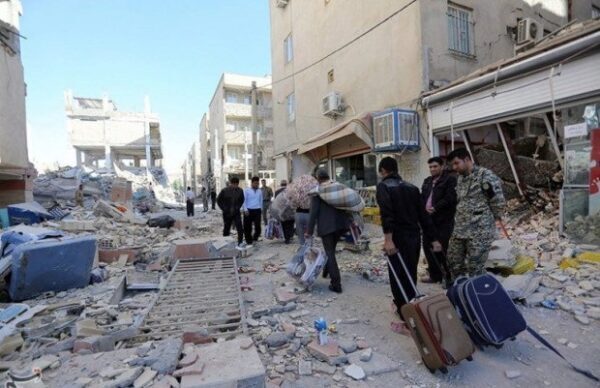 Иран объявил 14 ноября днем государственного траура по жертвам землетрясения