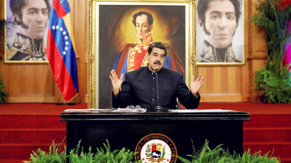 Мадуро призывает продлить соглашение ОПЕК о сокращении добычи нефти