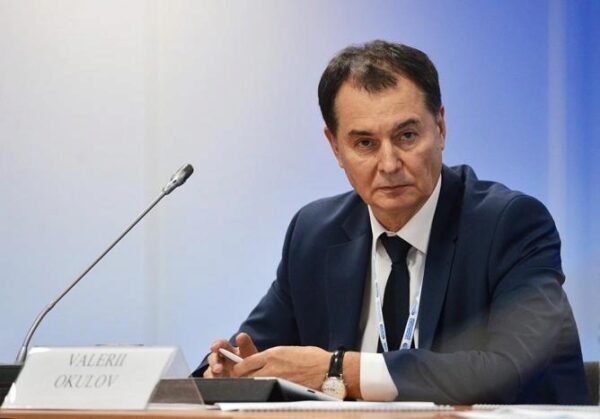 Медведев отправил в отставку замглавы Минтранса Валерия Окулова