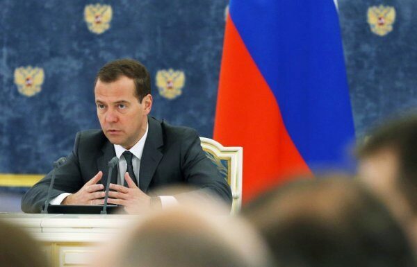 Медведев: Россия выступает за мирное решение корейского вопроса
