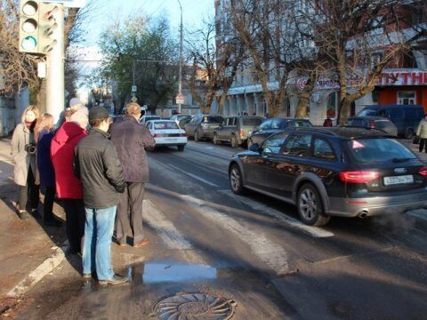 Мэрия создала общественную комиссию по контролю за ремонтом саратовских дорог