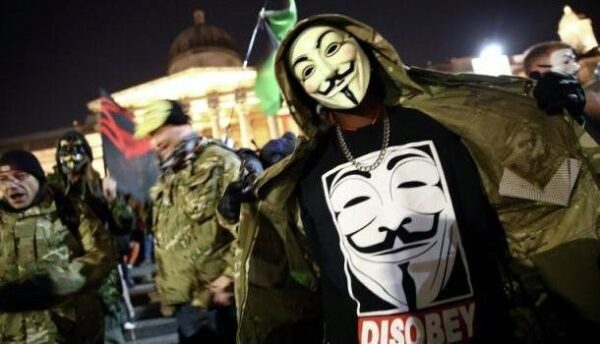 Милиция Лондона задержала 18 участников движения Anonymous