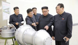 Минобороны Японии: ракета КНДР может нести биологическое оружие